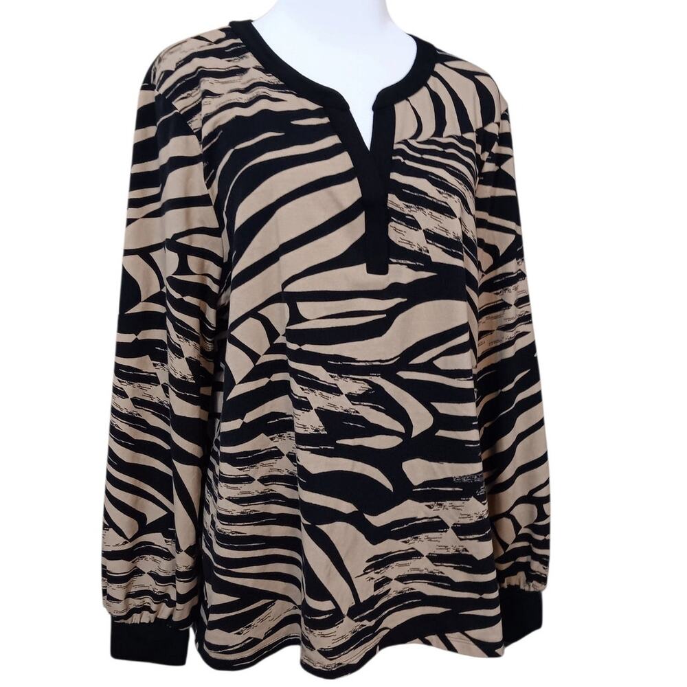 CHICO'S 3 Pullover Top Blouse XL Animal Print Office Career Casual Travel‎ Tan